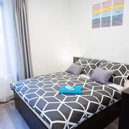 Apartman Fonyod Διαμέρισμα *